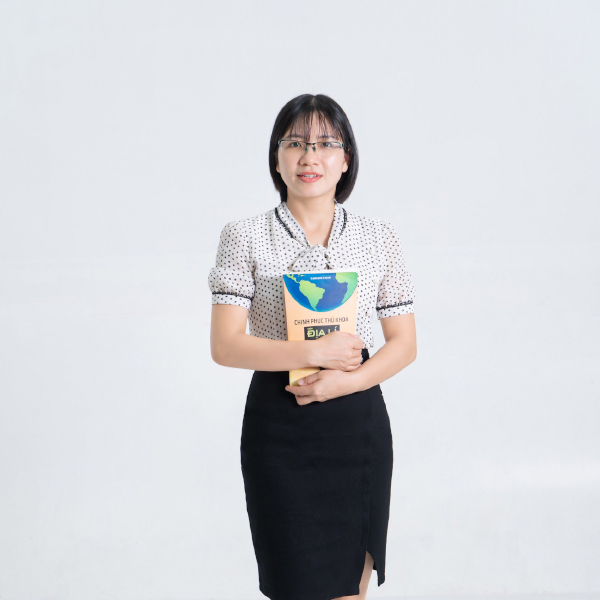 Cô Lê Thị Uyên